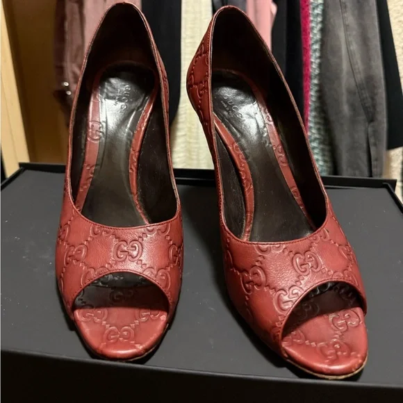 Gucci heels 38.5 - Picture 8 of 8